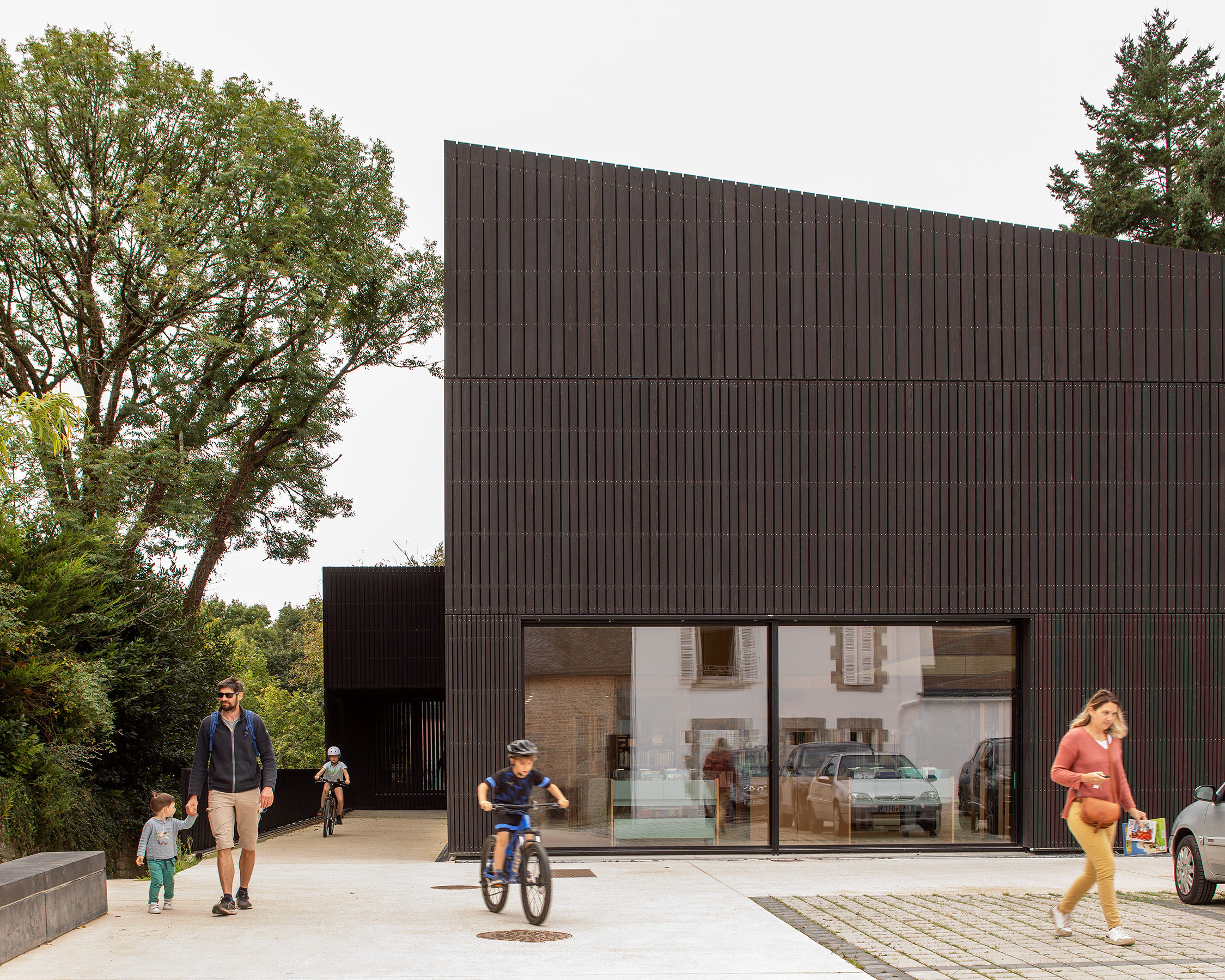 AGA mediatheque PONT SCORFF HD 30 galerie